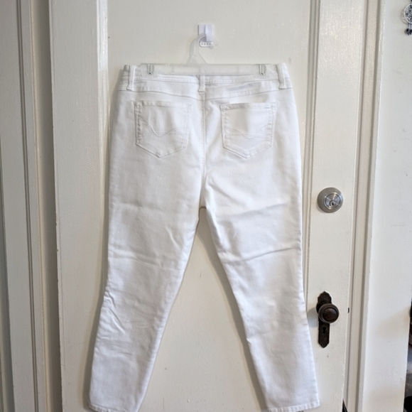 🌲Roz & Ali Women's White pants Size 12P - Picture 2 of 4